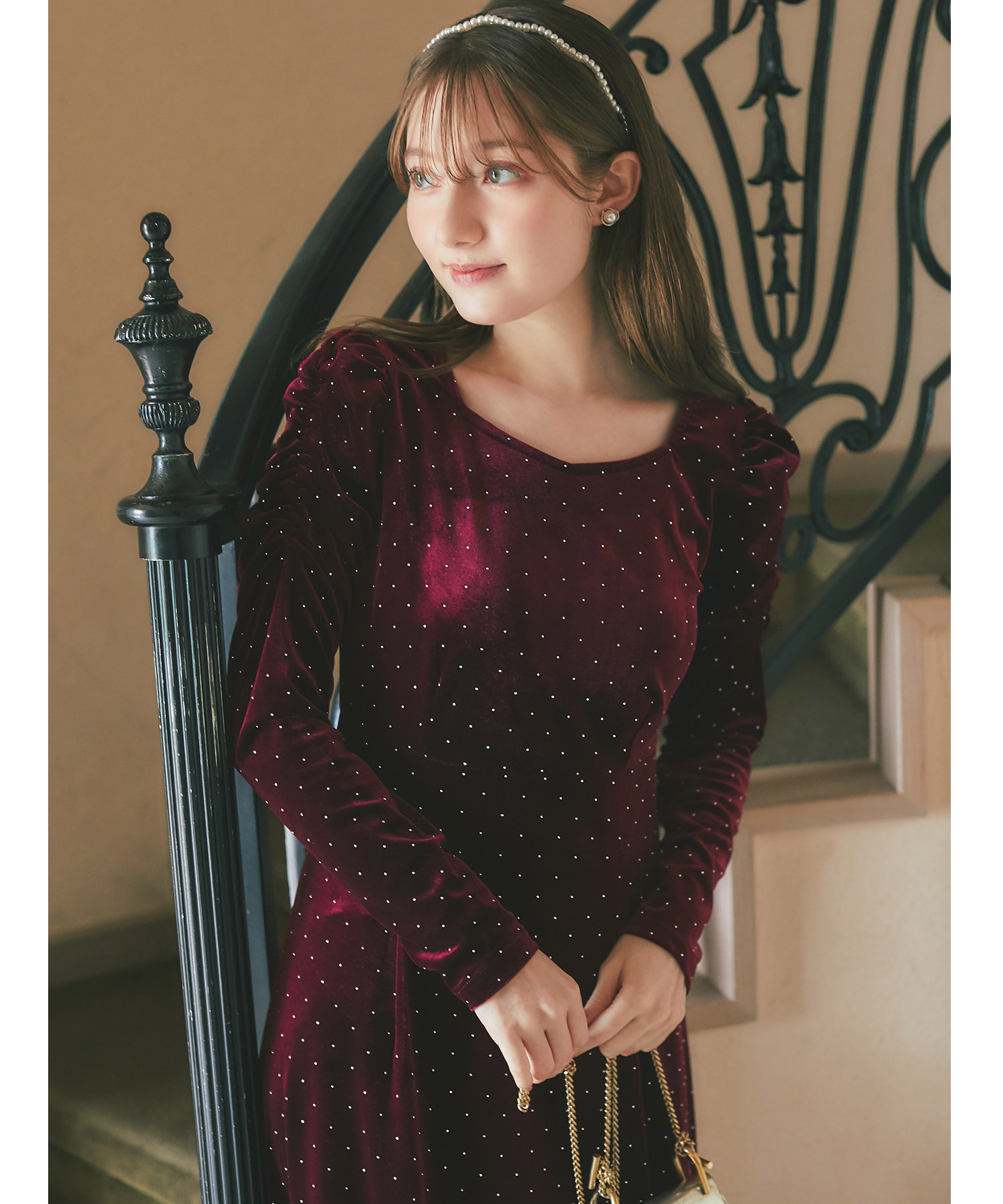 tocco トッコクローゼット ストーン付きパワーショルダーカットベロアワンピース