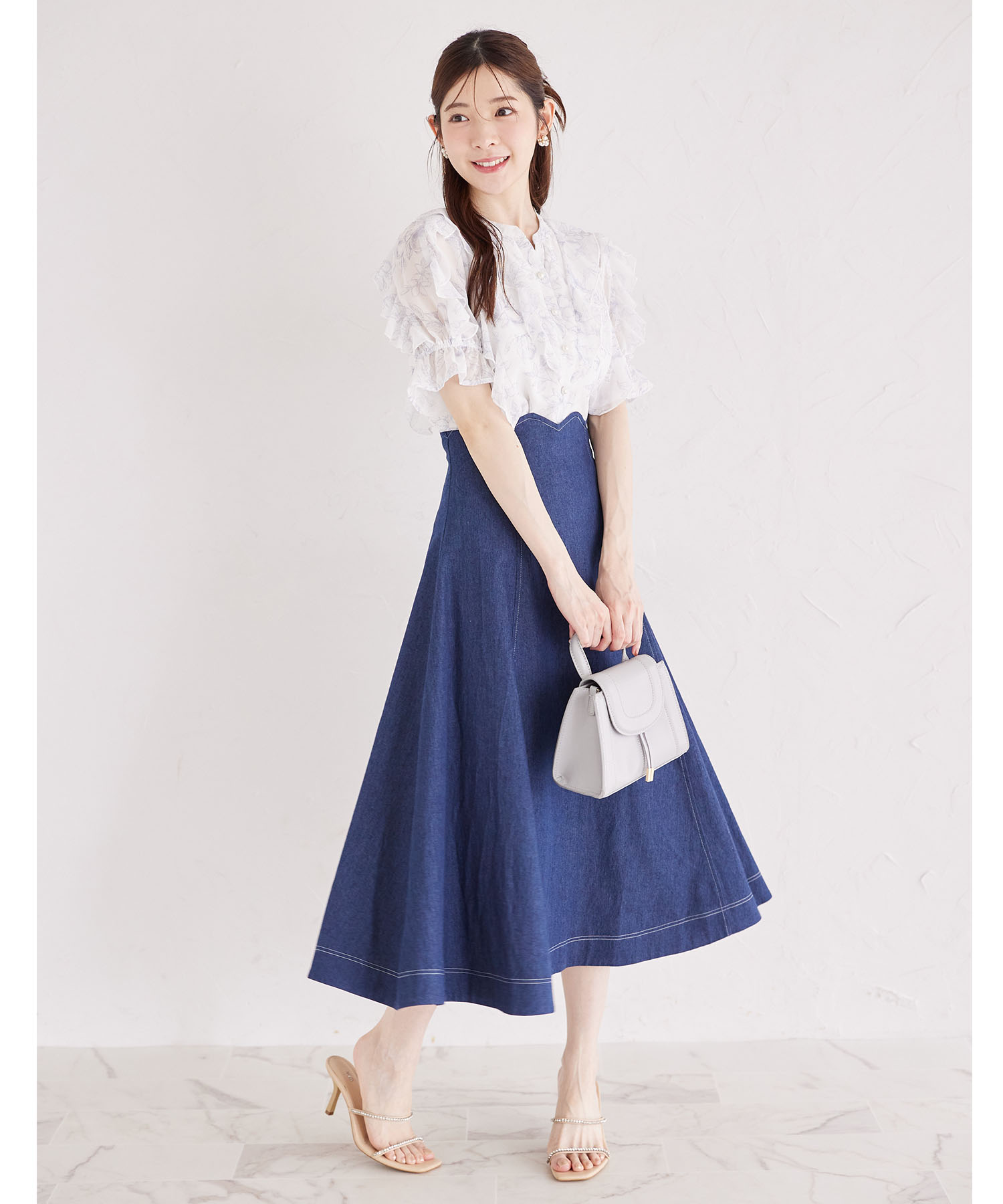 ステッチ入りウエストスカラップデニムフレアスカート