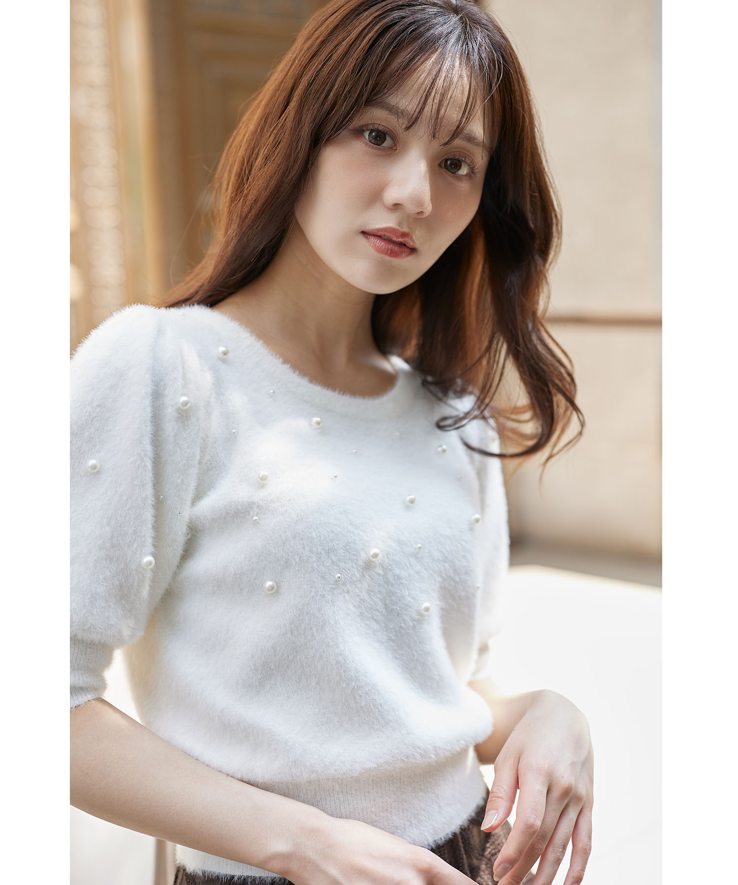 パール付きオーロララメ入りシャギーニットプルオーバー