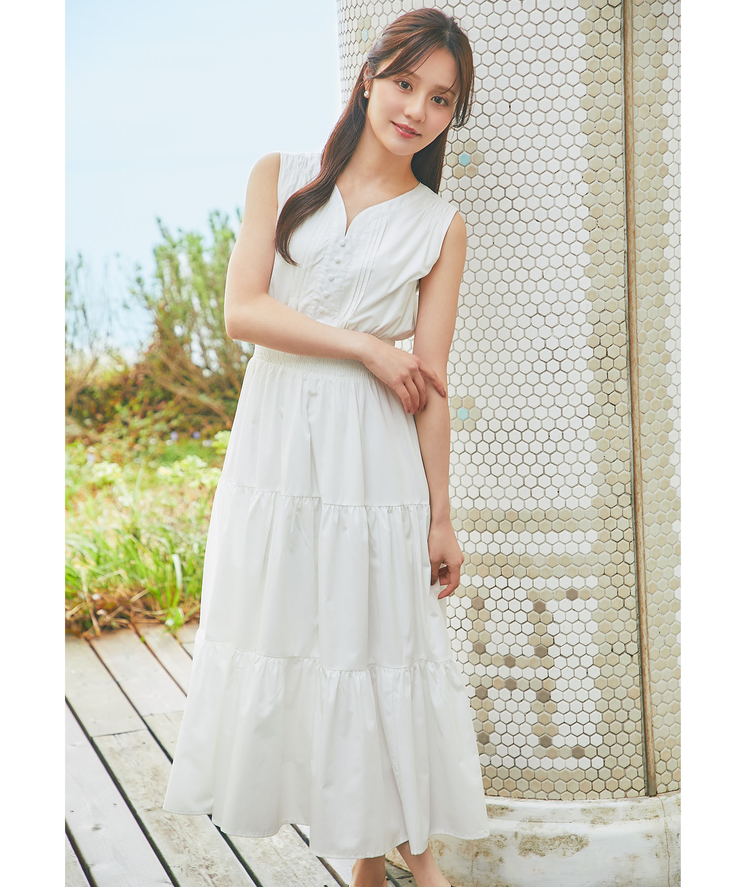 tocco トッコクローゼット　くるみ飾り釦付きピンタック×シャーリングティアードワンピース 