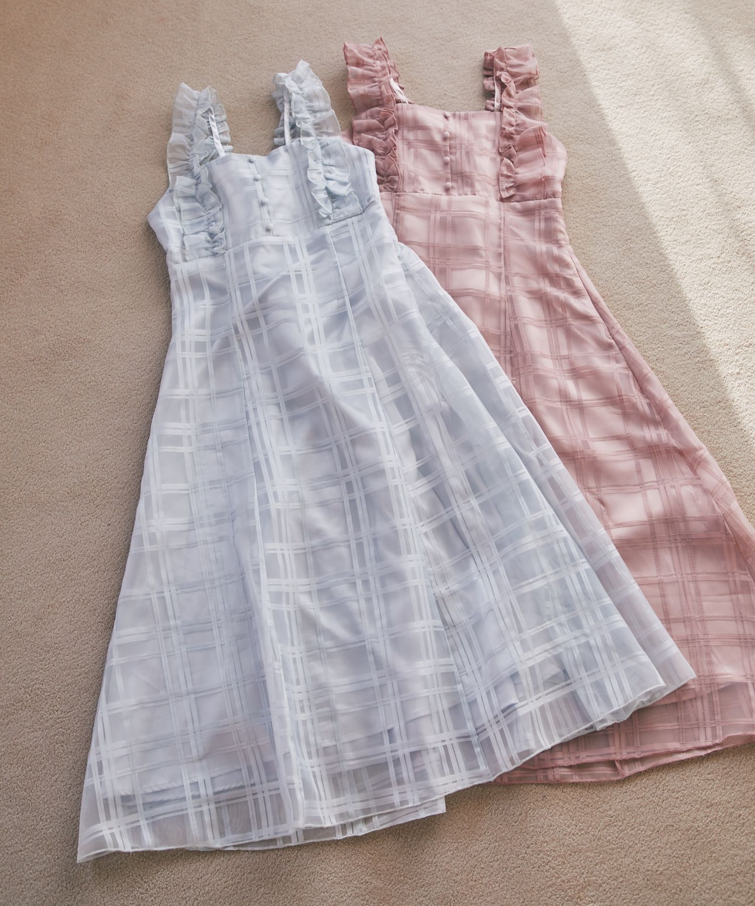 フリル付きバックレースアップシアーチェックワンピース