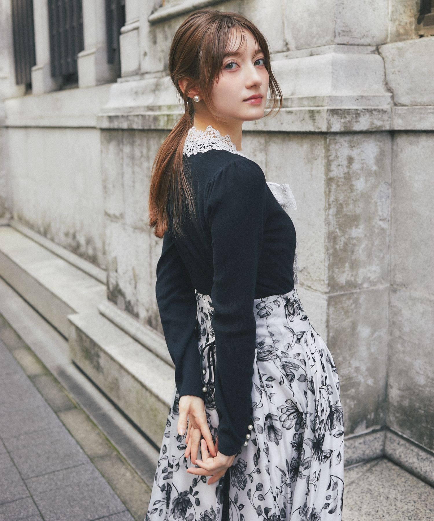 レースボウタイリボン付き配色ニットプルオーバー