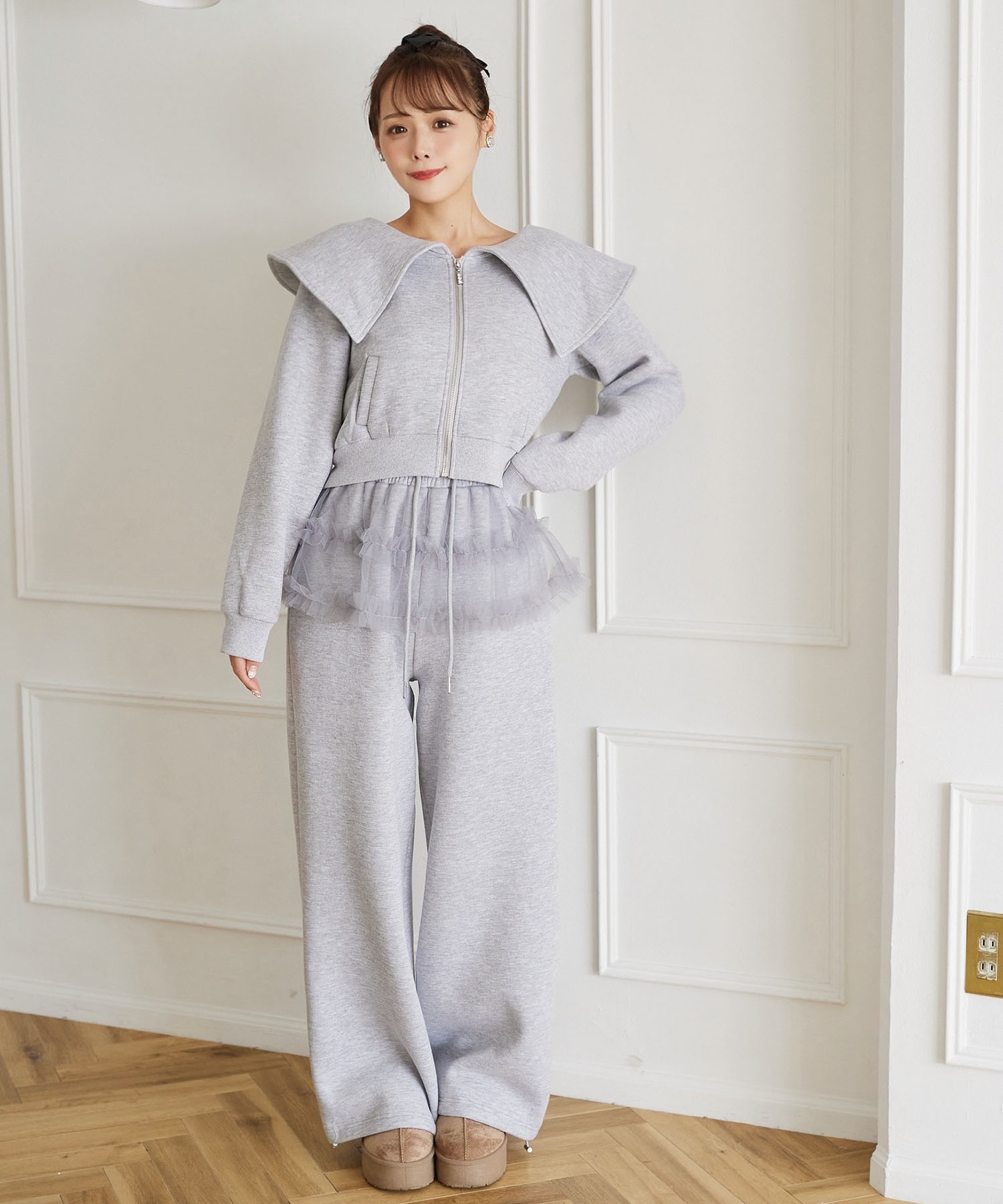 ビジューファスナー付きビックカラー裏起毛ブルゾン