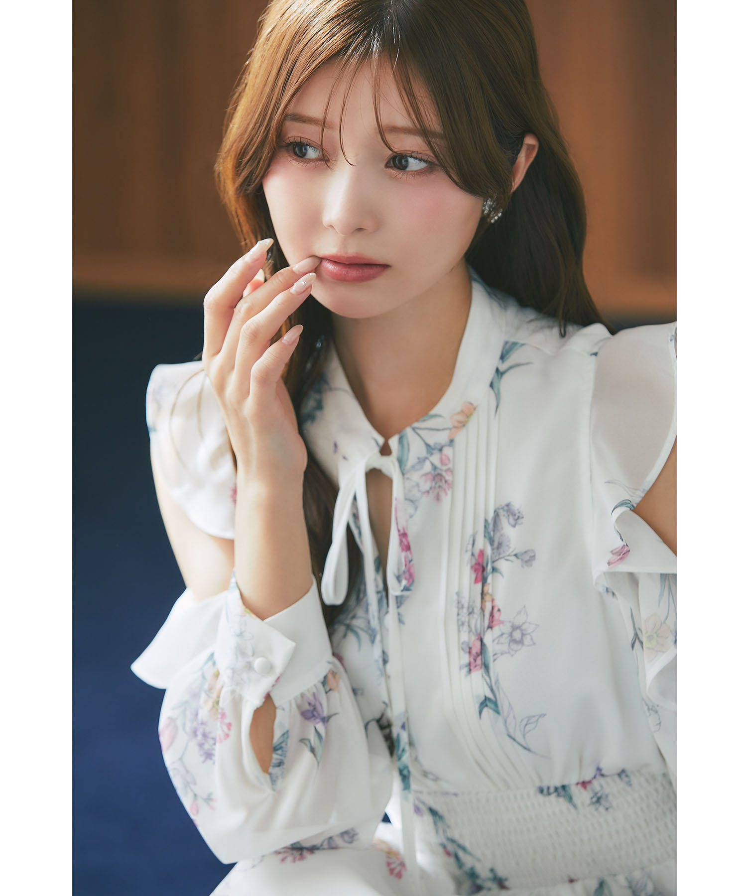 ラッフルフリルオープンショルダーボタニカルフラワープリントワンピース