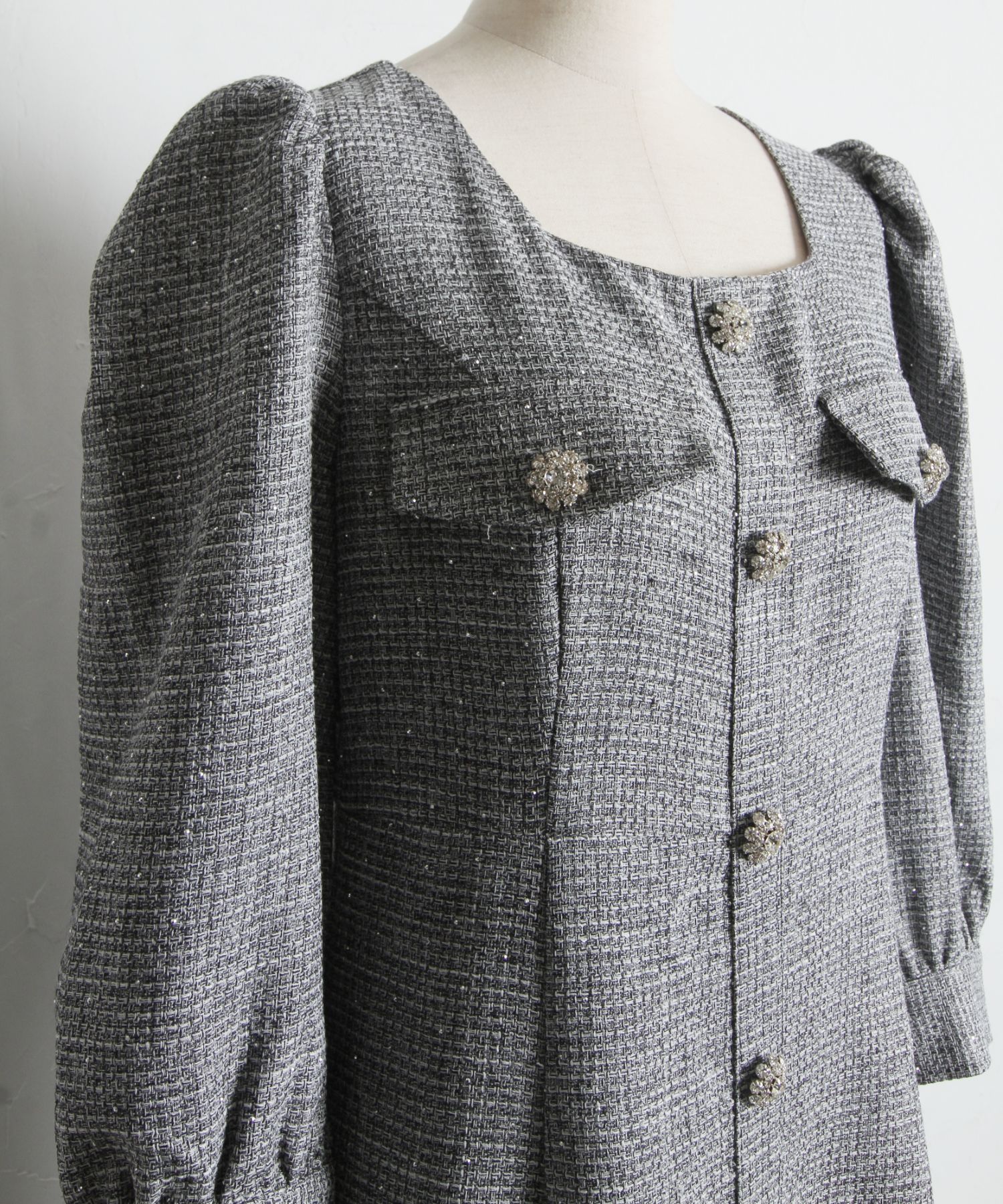 きらきらストーン付きスクエアネックビジュー飾り釦ワンピース