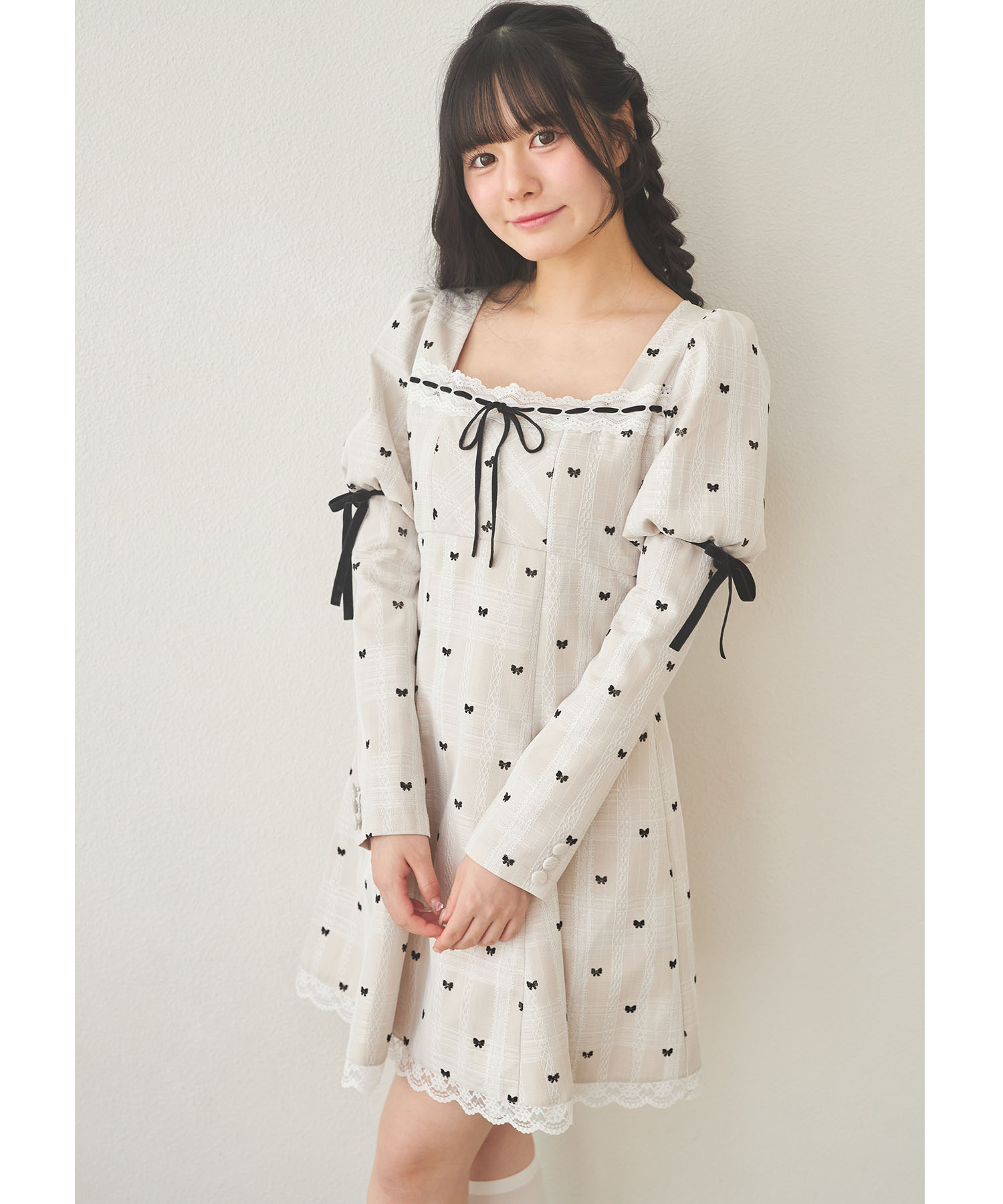 値下げ☆ベロア調フロッキー　モダン　ワンピース ジェンヌモダンベロアワンピース