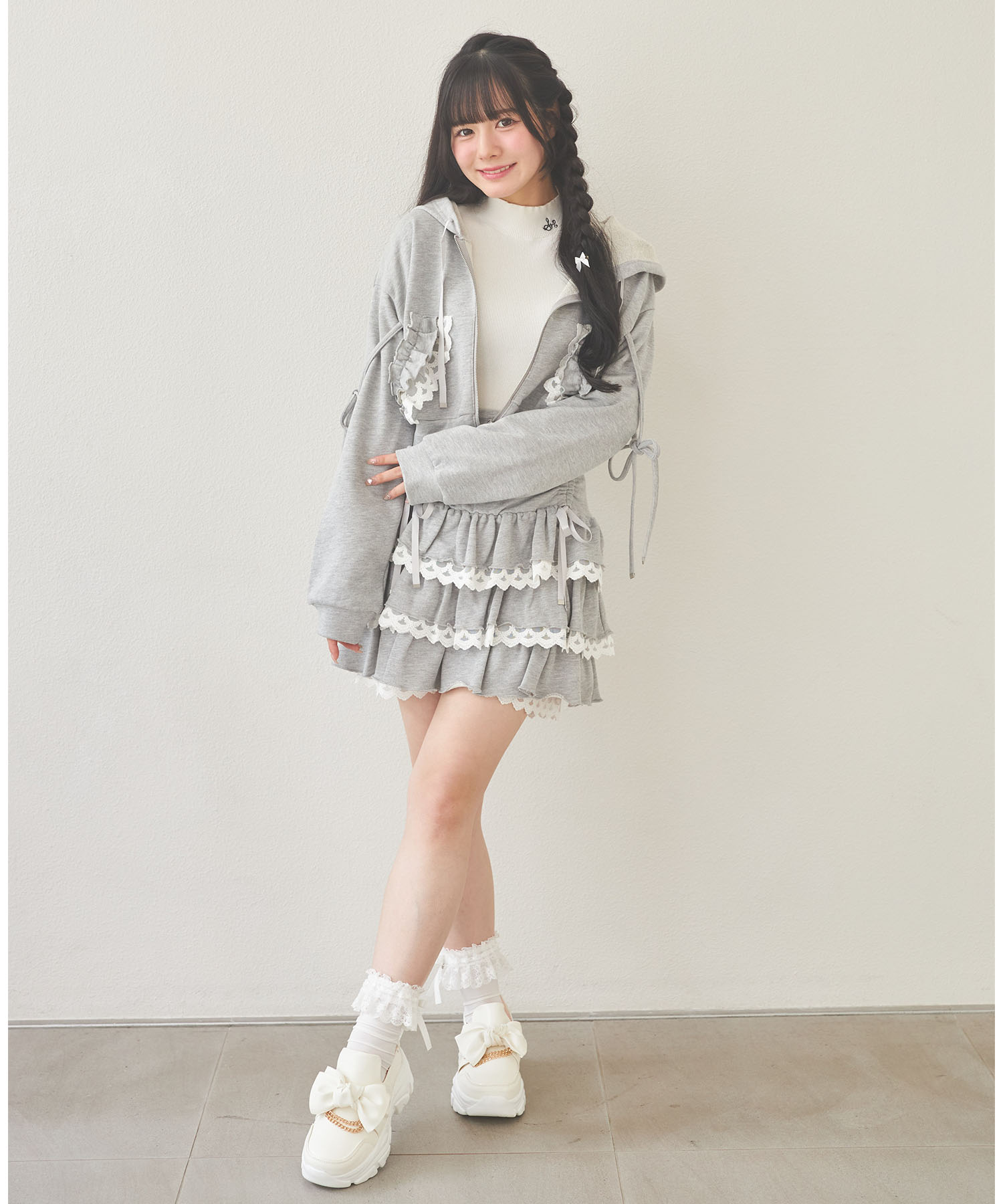 フリル付きフードジャケット グレー RONEPARC ロネパーク フリル付きフードジャケット グレー RONEPARC ロネパーク ファー