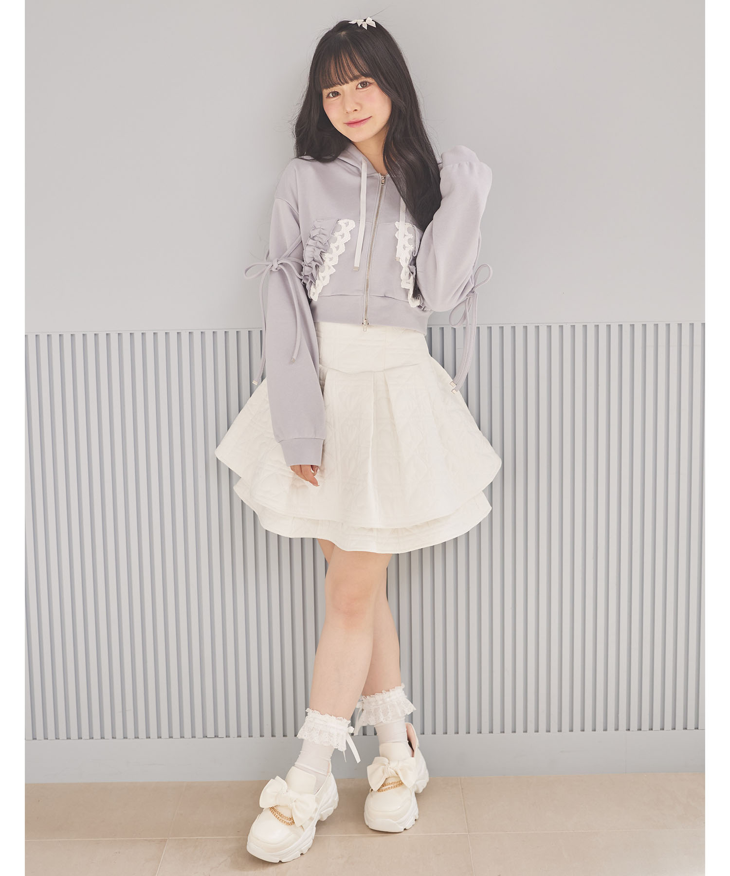 半額美品　大人気　完売　カタログ掲載　ルネ　rene フリル　リボン　パーカー リボン付きレースフリルパーカー