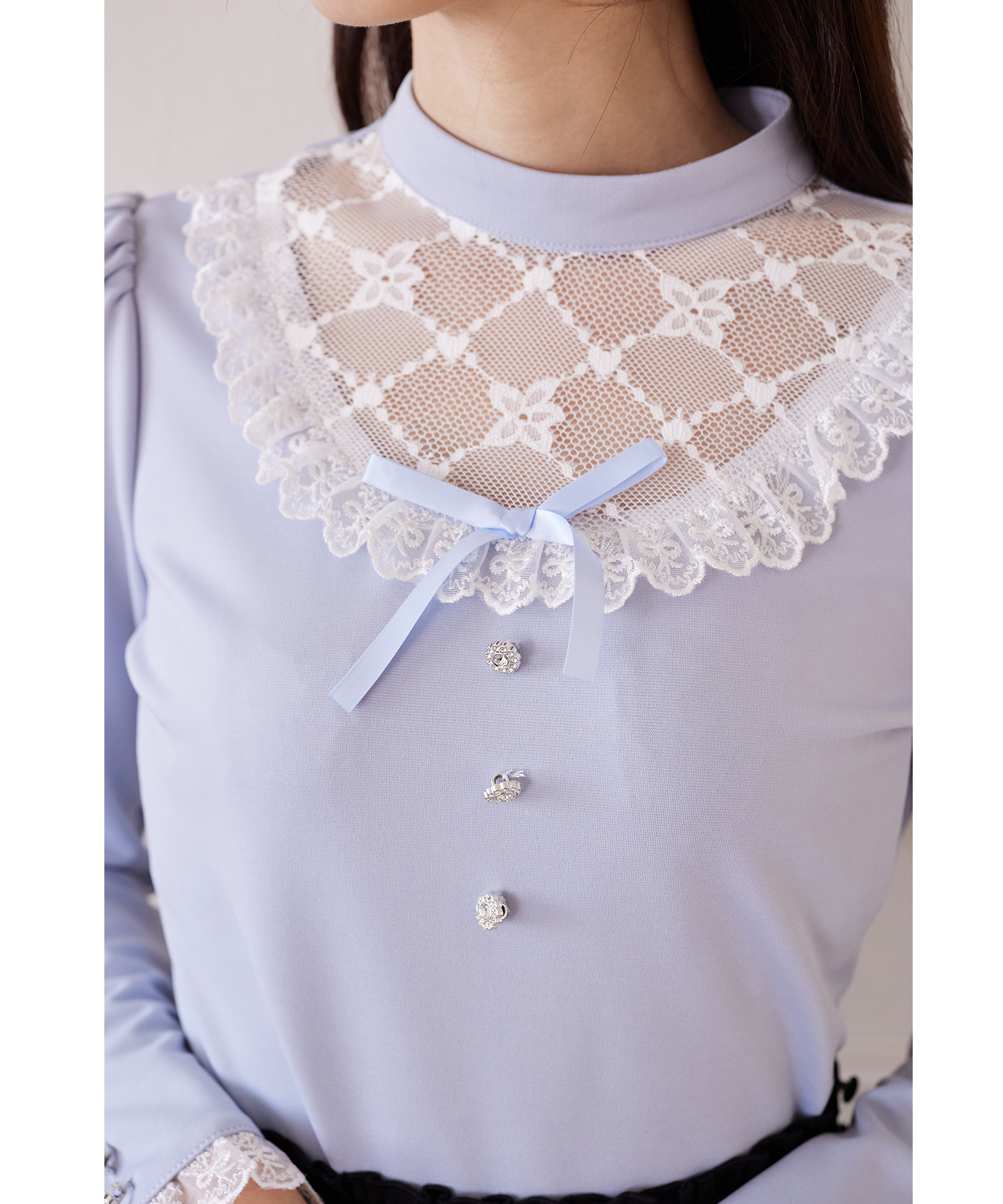 リボン＆ビジュー付きレースフリルハイネックカットソープルオーバー