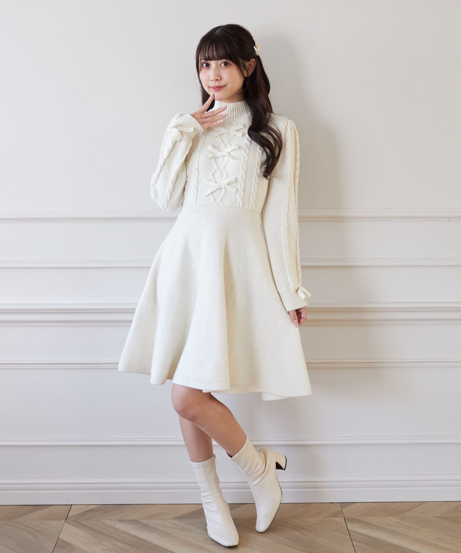 パール＆リボン付きケーブル編みニットフレアワンピース