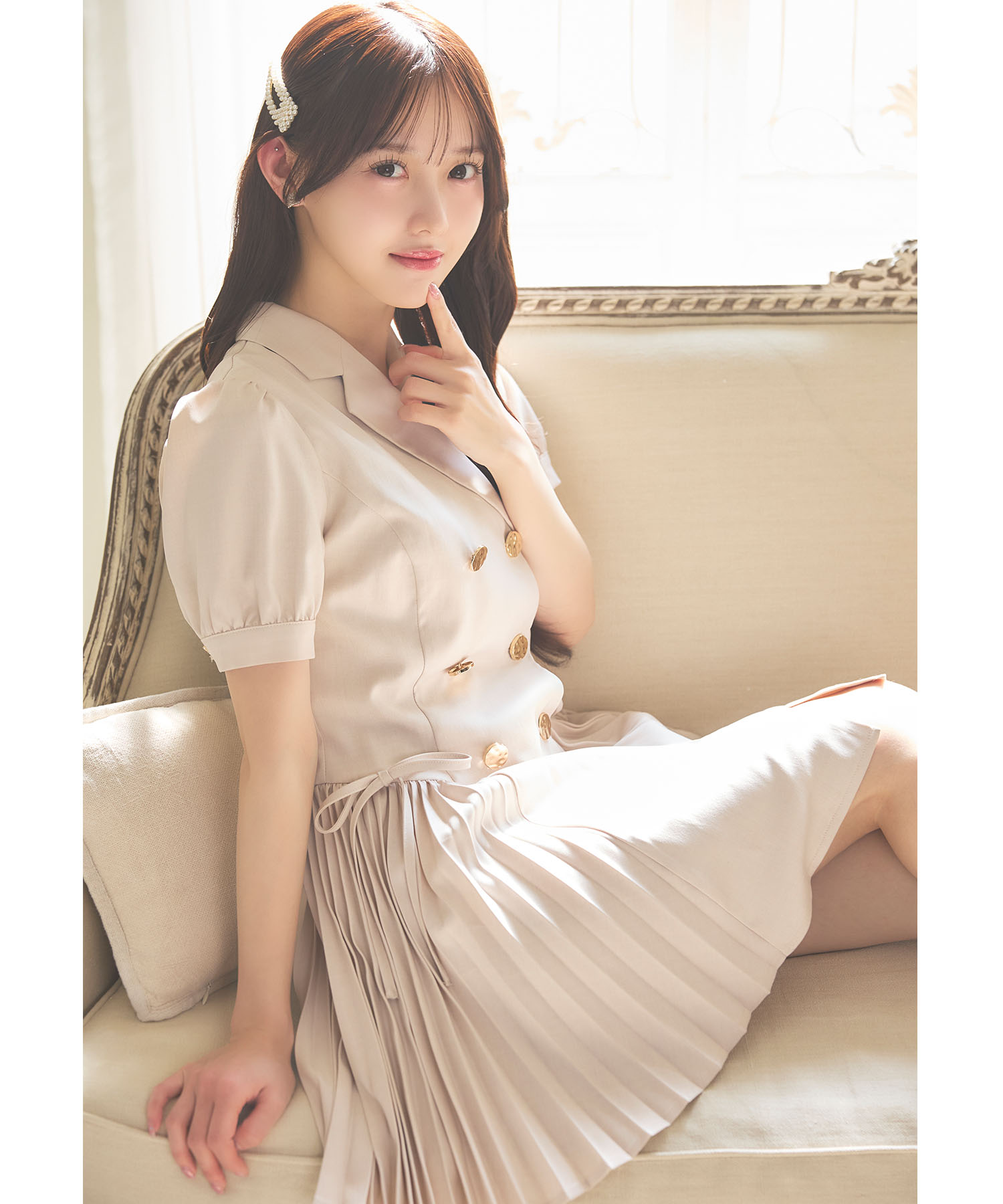 リボン付きプリーツトレンチライクミニワンピース