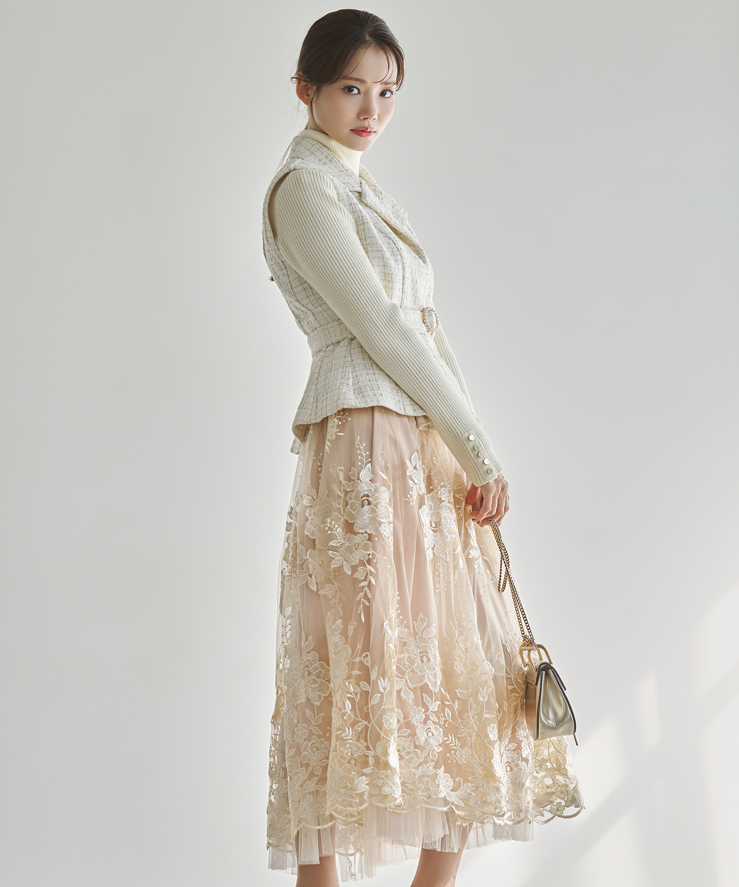 フラワー刺繍チュールボリュームフレアスカート