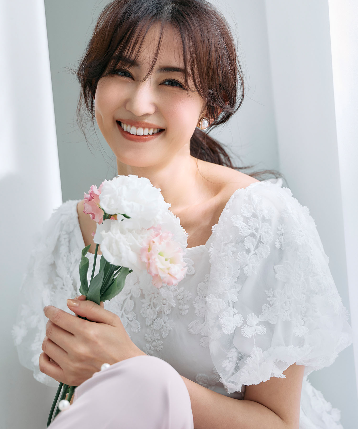 tocco トッコクローゼット 後ろリボン付き立体フラワーギャザーブラウス