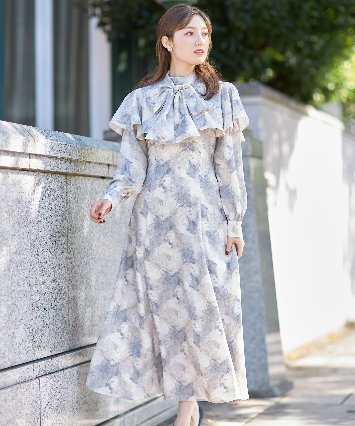 ２ＷＡＹボウタイリボン付きバックレースアップケープライクワンピース【liomes リオミス】 tocco  closet(トッコクローゼット)＊スペシャルプライス品につき返品/キャンセル/配送日指定不可/ラッピング不可/少量在庫のセールの為交換は出来かねる場合がございます